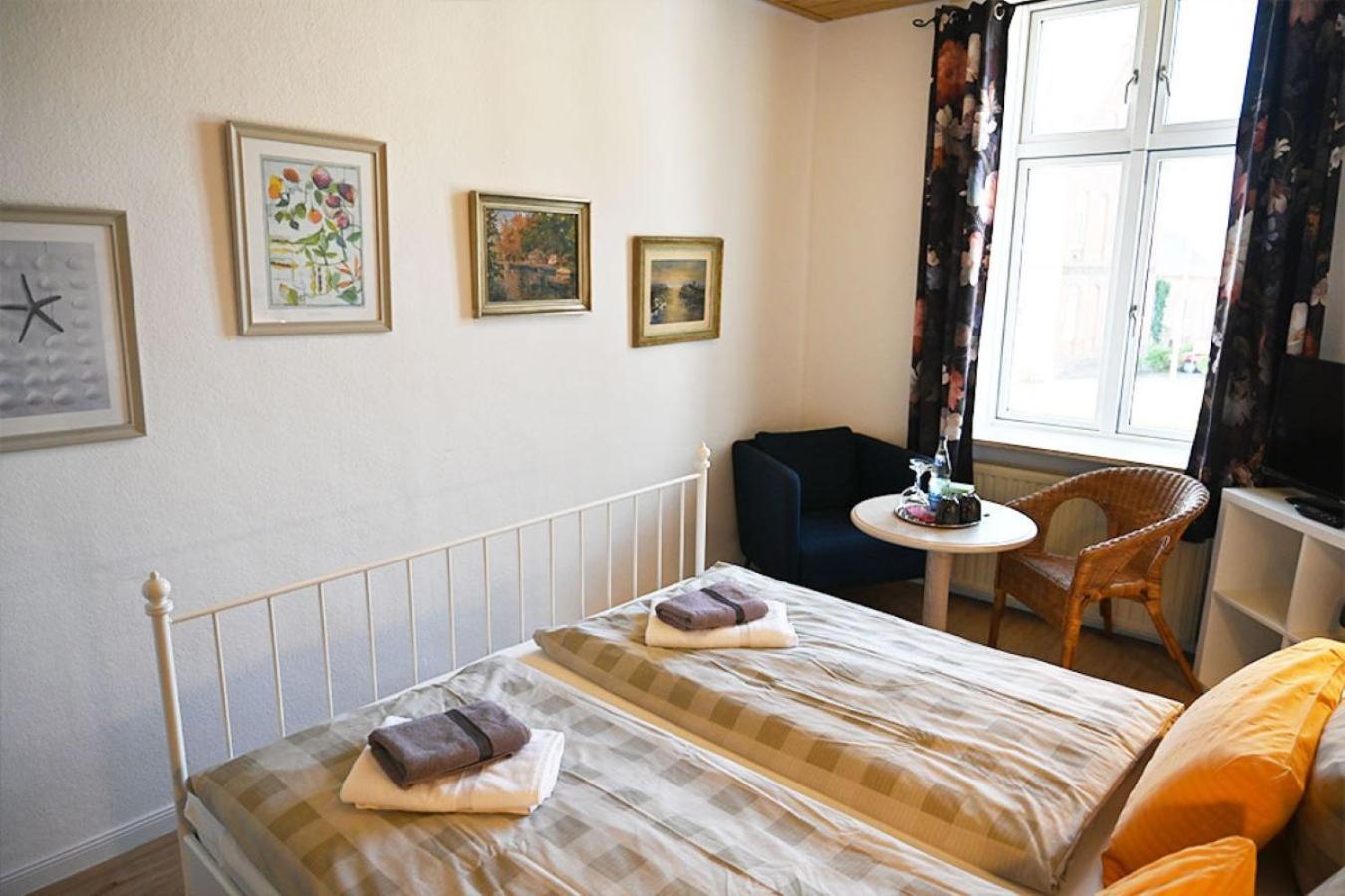 Nordfriesisches Haus Hotel Toenning Luaran gambar